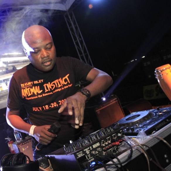 DJ Kurt Riley