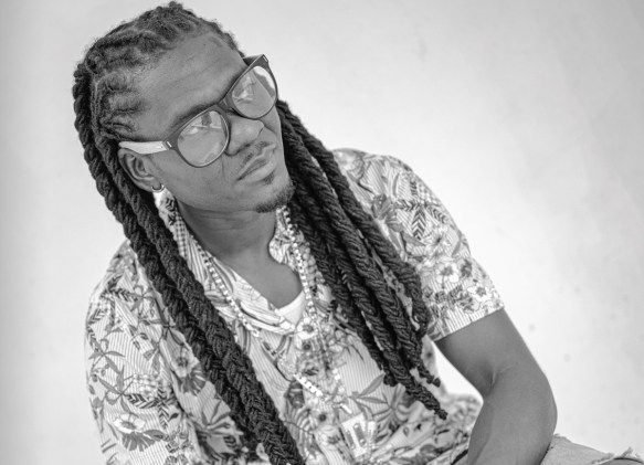 ras slick black n white