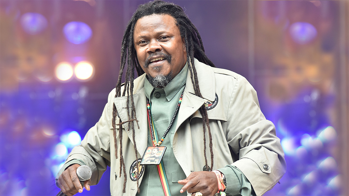 Moe's Alley welcomes Luciano on October 22 | MARIA JACKSON 27 MAGAZINE